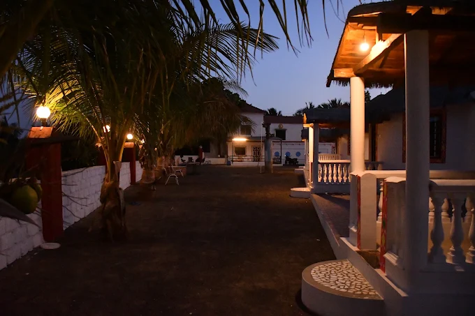 Thatched-roof cottage at Panchani Farm Villa and Resort, Kutch